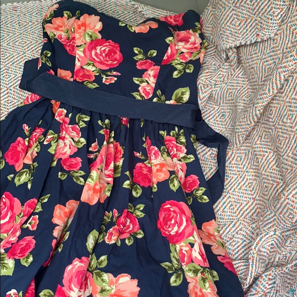 Forever21 strapless flower dress